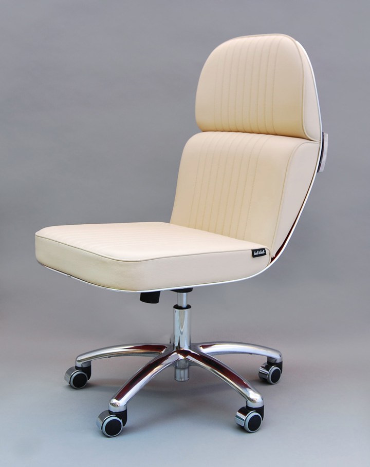 bel-and-bel-red-vespa-scooter-chairs-cool-office-furniture-red