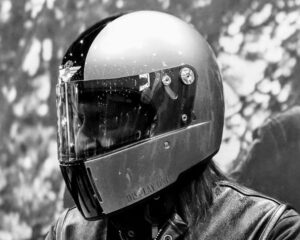 davida-koura-motorcycle-helmet--viva-moto