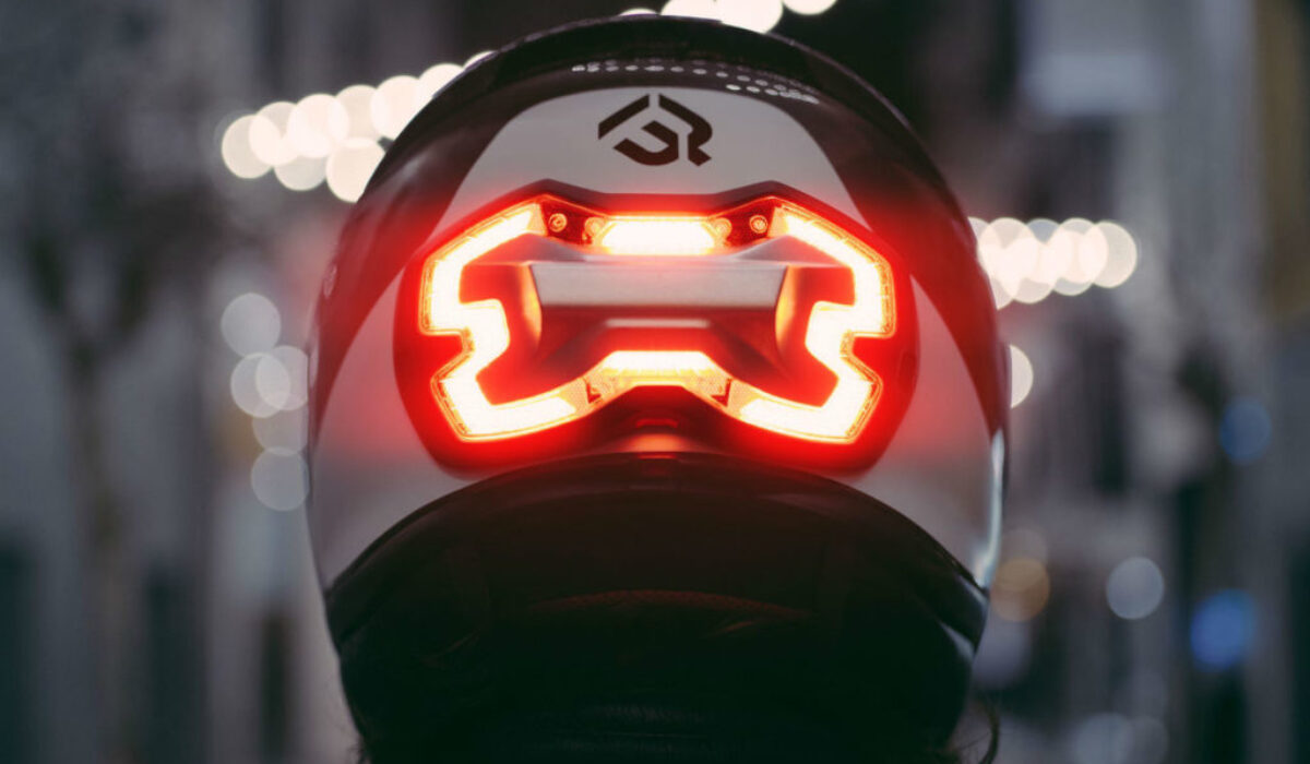 break-free-smart-led-brake-light-viva-moto