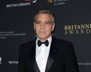 geroge-clooney-facebook