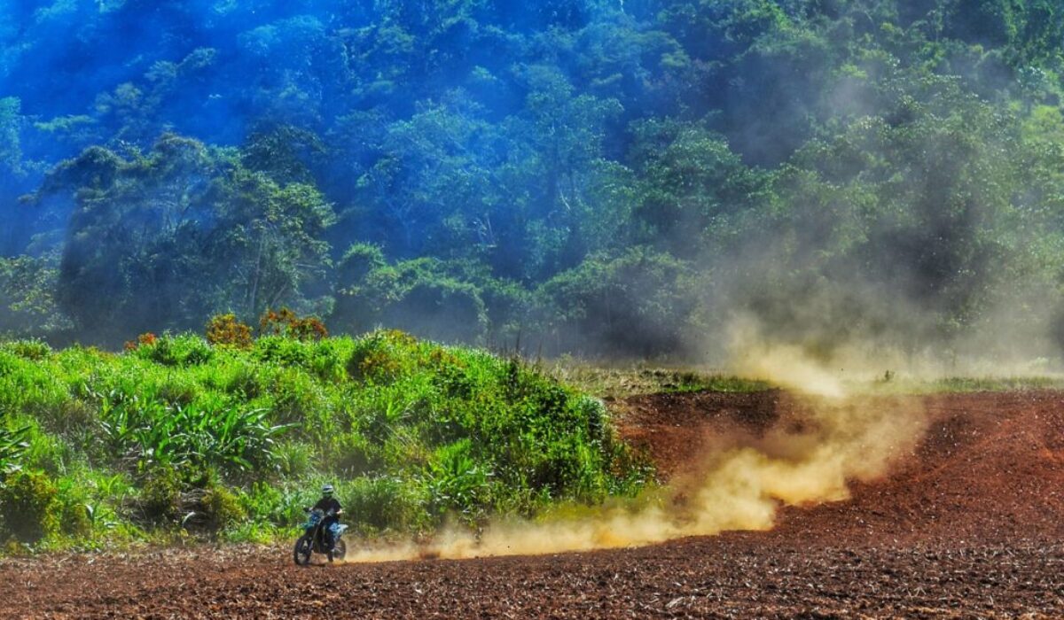 motocross-mountains-belize