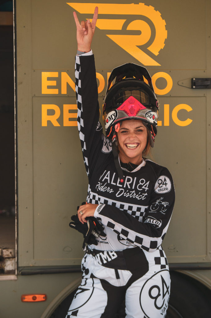 female-rider-giving-handsup-photo-by-andrea-caiola-courtesy-wmbootcamp