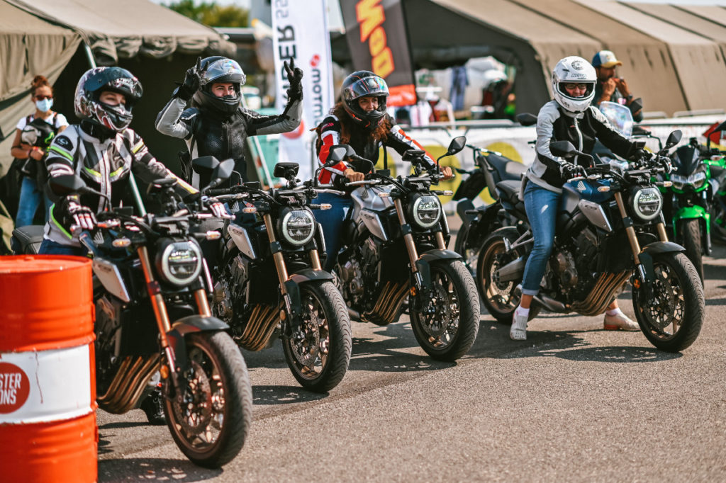 female-riders-photo-by-walkin-studio-courtesy-of-wmbootcamp